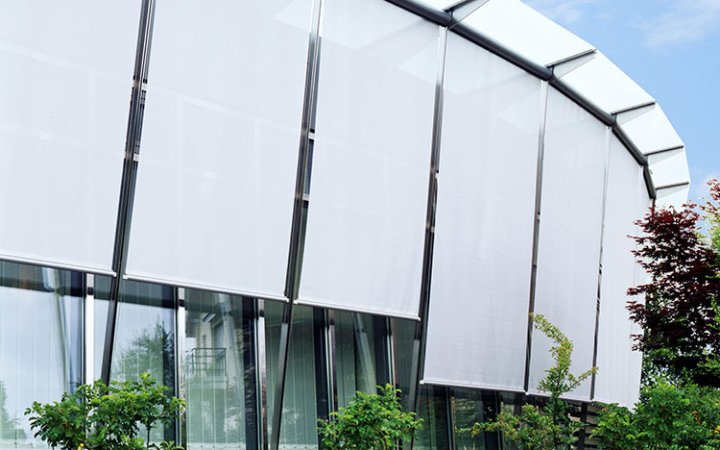 Textile Beschattungen/Markisen - Senkrechtbeschattung Universal